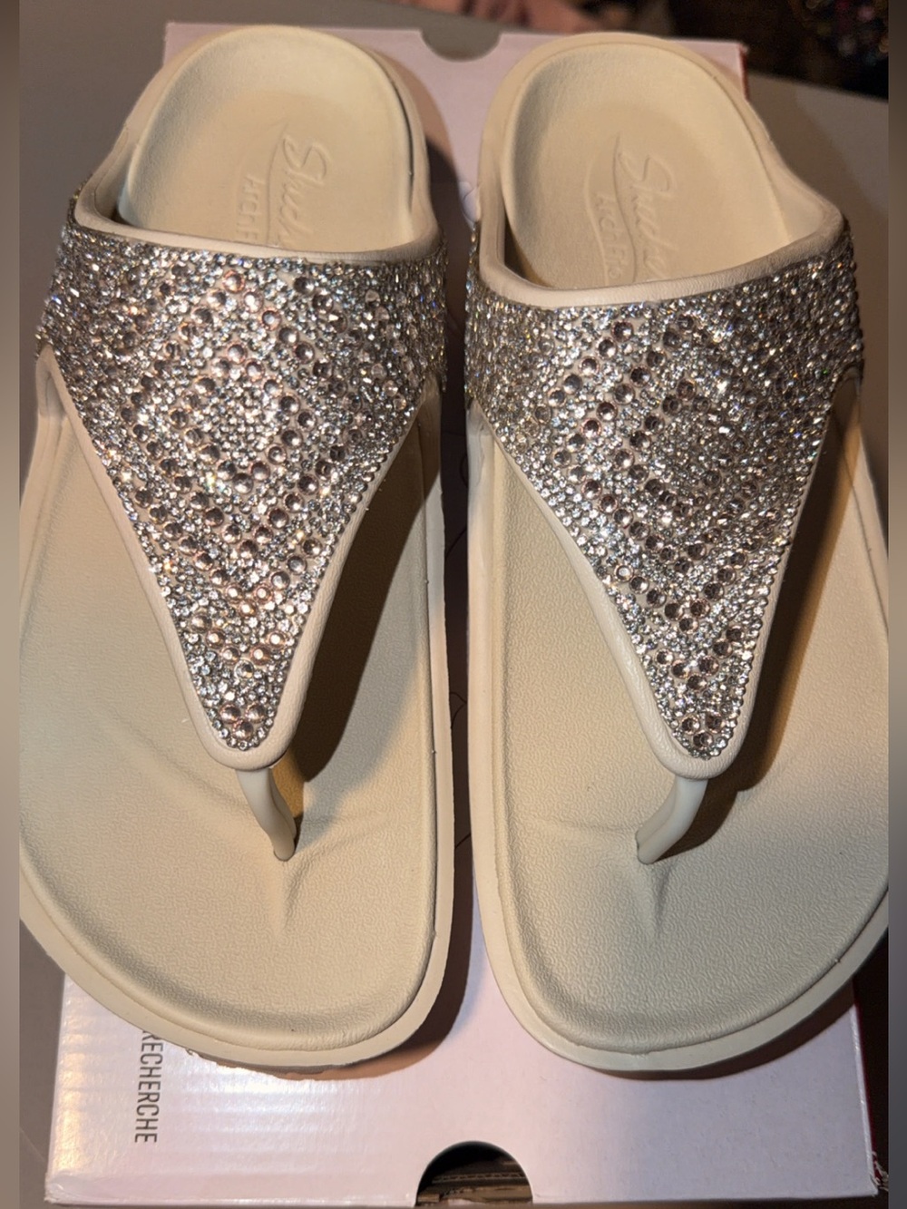 Skechers Women's Silver Sparkle Arch Fit Thong Sandals great for vacations.